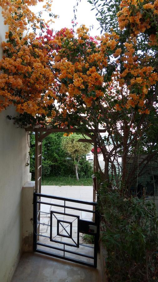 Happy House Ennasr Apartamento Ariana Exterior foto